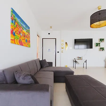 Swamyhome Aereoportobaripalese * Бари