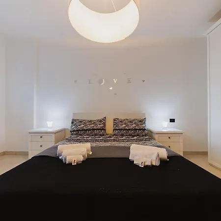 Swamyhome Aereoportobaripalese * باري