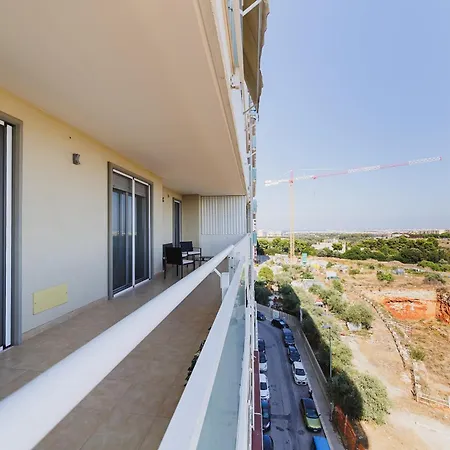 Swamyhome Aereoportobaripalese شقة