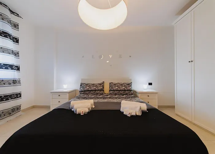 Swamyhome Aereoportobaripalese * Bari