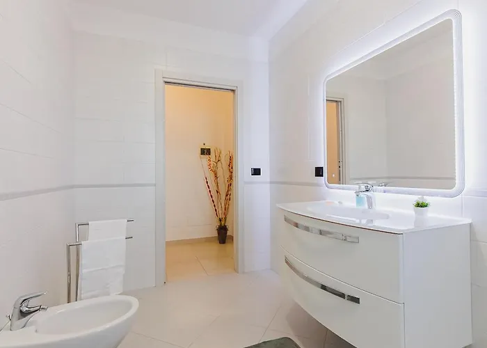 Apartment Swamyhome Aereoportobaripalese *