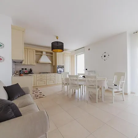 Swamyhome Aereoportobaripalese Apartmán *